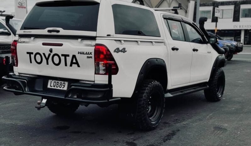 
								2018 Toyota Hilux SR full									