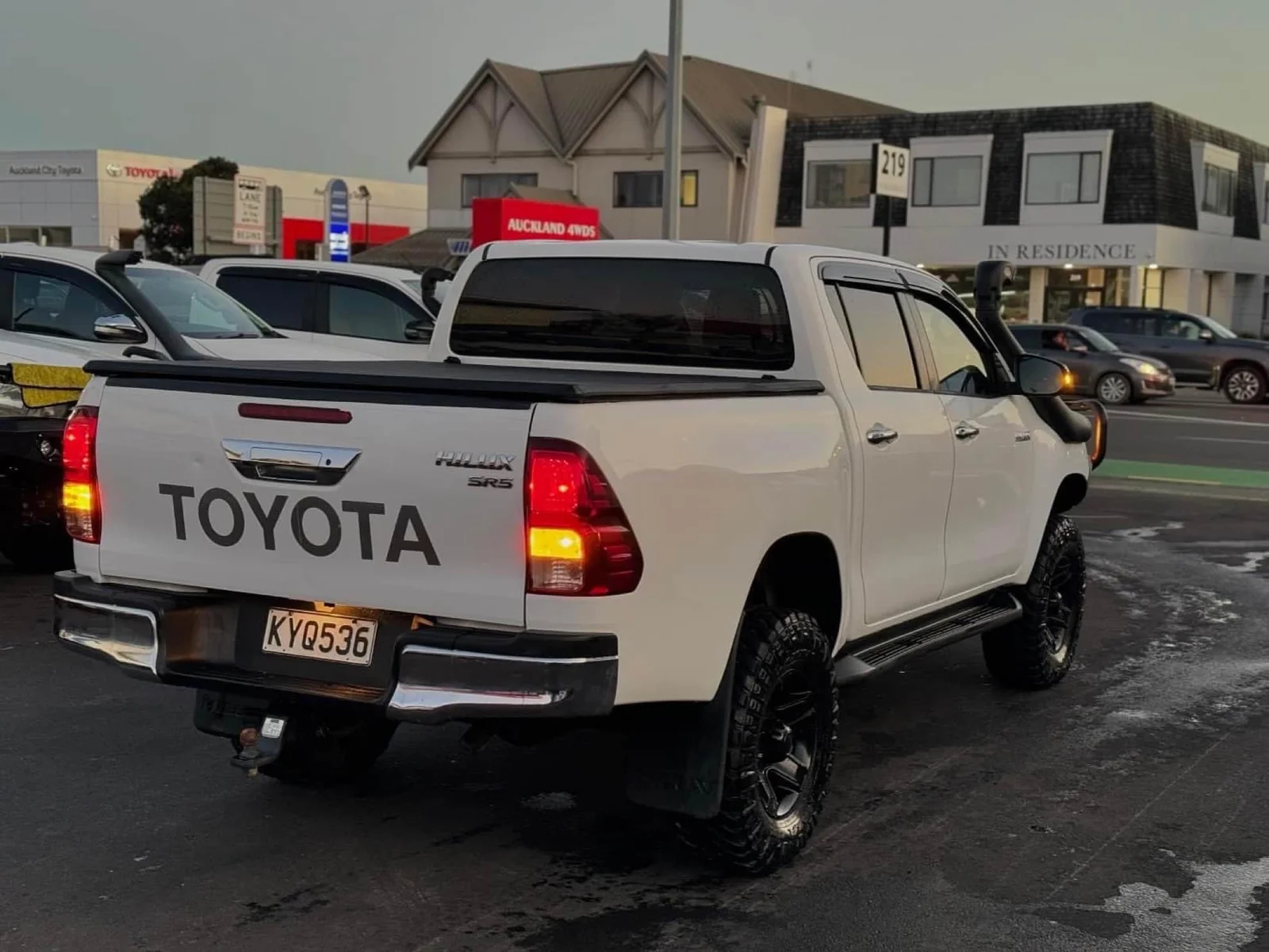 Toyota Hilux Sr5 2017 - Auckland 4WDS